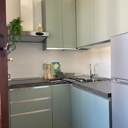Apartment Holiday Rental- By The Walls N 395