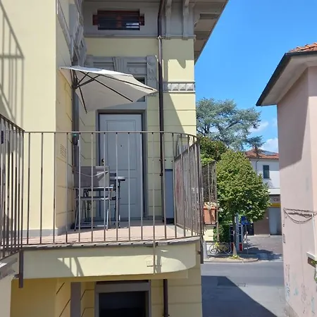 Holiday Rental- By The Walls N 395 Apartment Lucca