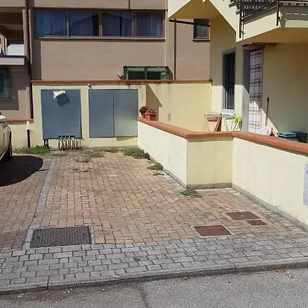 Holiday Rental- By The Walls N 395 شقة لوكا